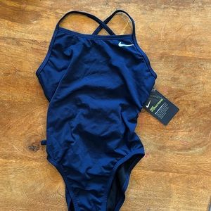 Nike hydrastrong one piece swimsuit size 28